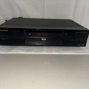Pioneer Model DV-525 DVD/CD Player Digital D/A Converter - No Remote